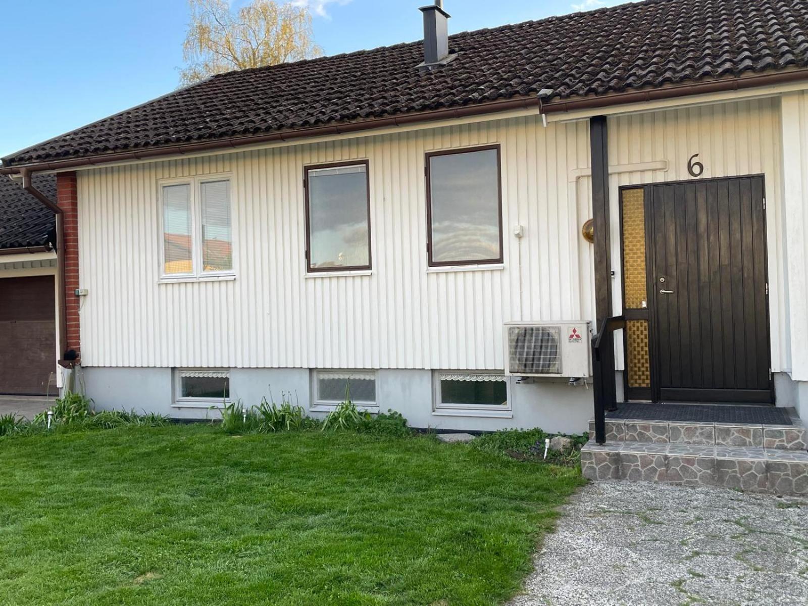 Modern 3 Bed Rooms In Almhult Close To Vaxjo Airport Kültér fotó